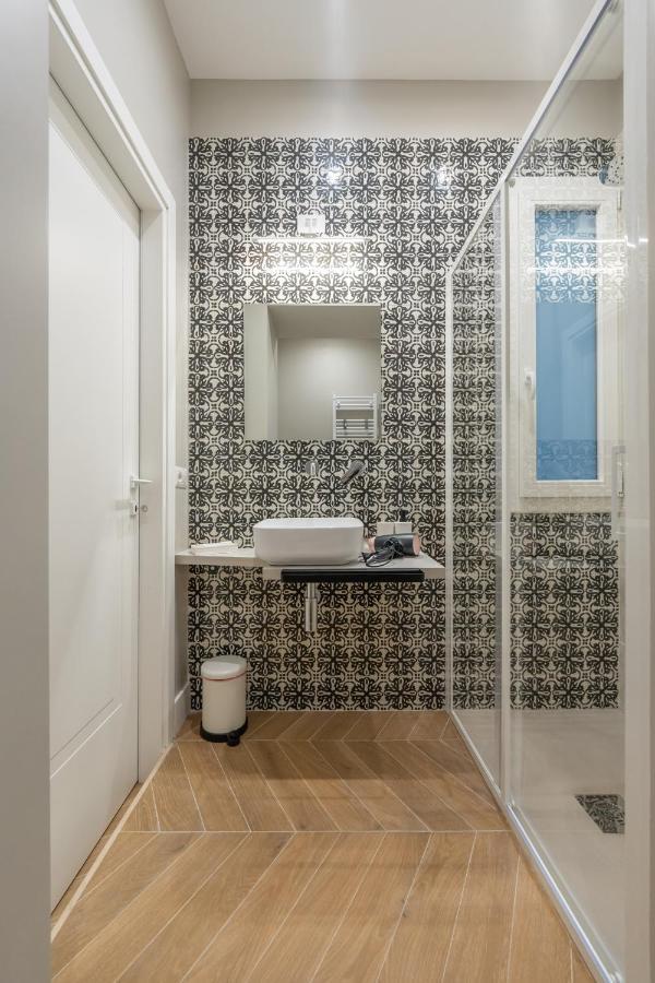 Palazzo Massa Apartments Наполи Екстериор снимка